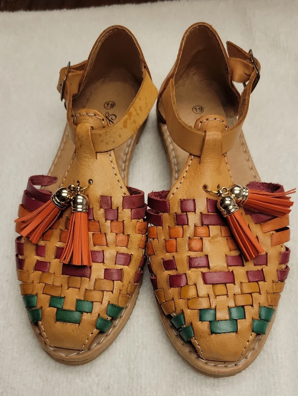 Handwoven Leather Women's Sandals with Tassel Accent - Tan/Orange/Green/Purple